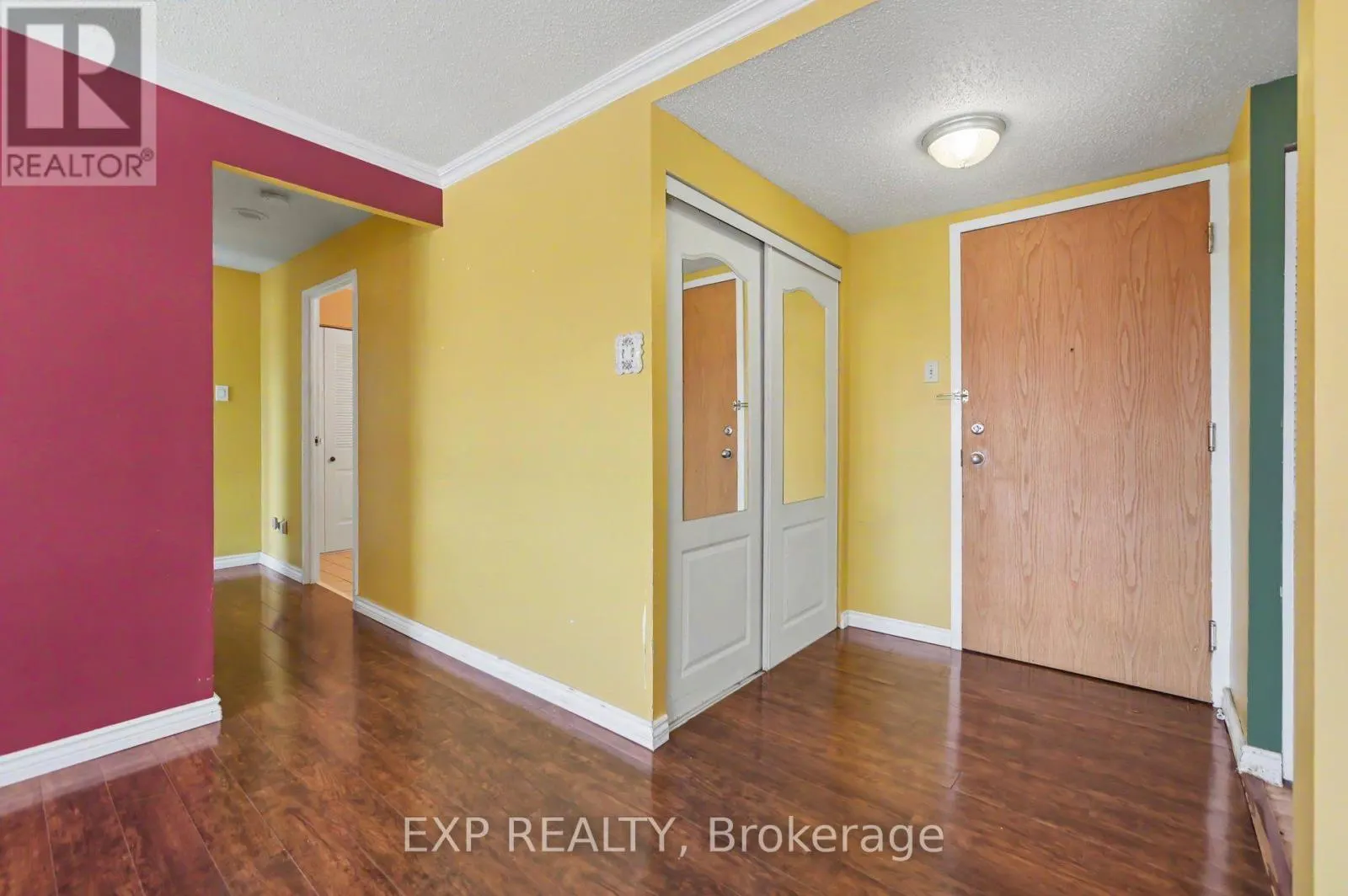 1101 - 960 TERON ROAD