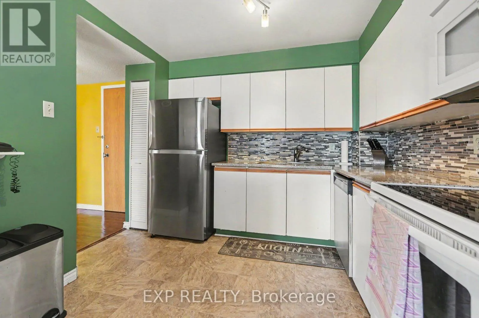 1101 - 960 TERON ROAD