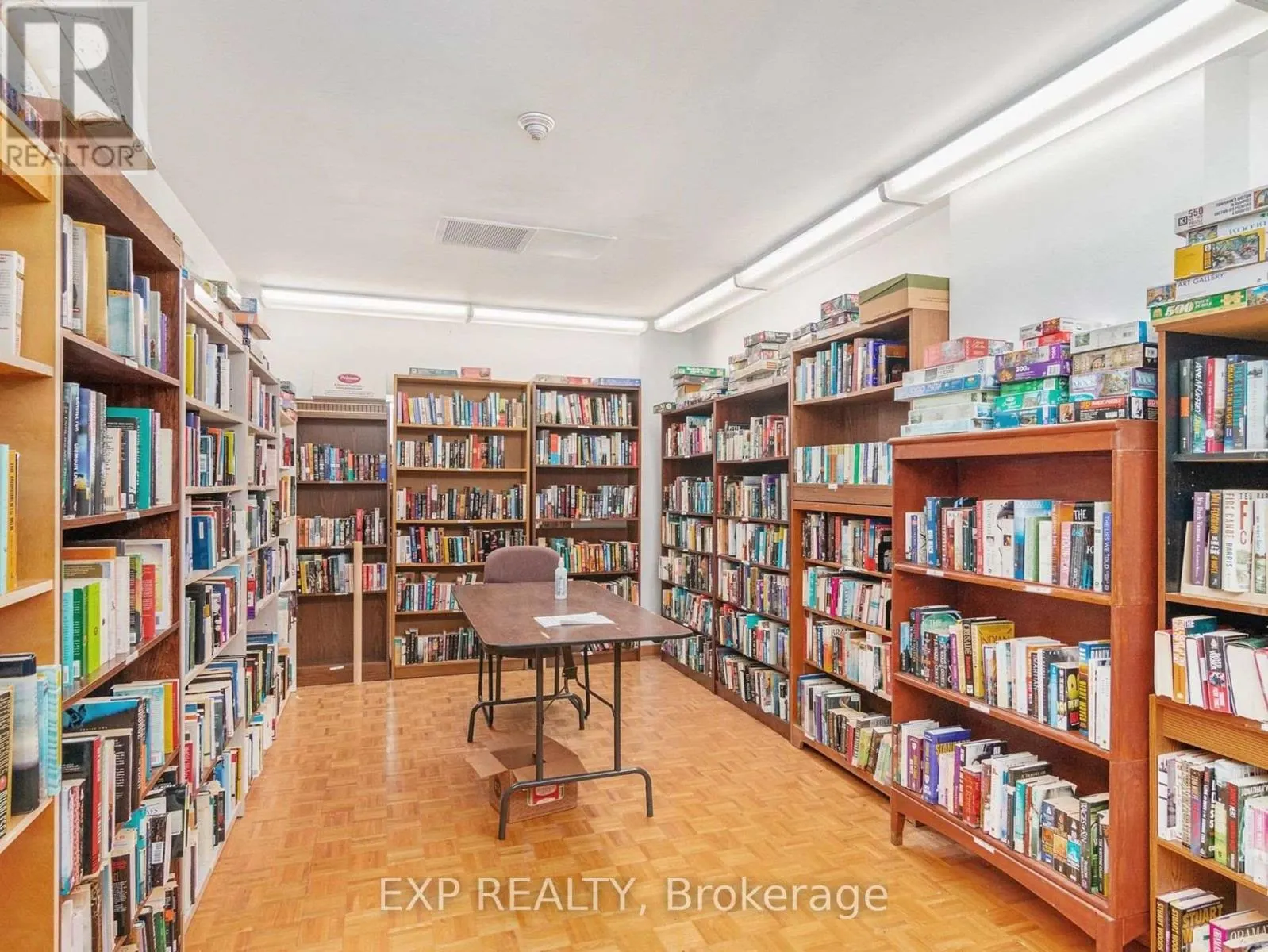 1101 - 960 TERON ROAD