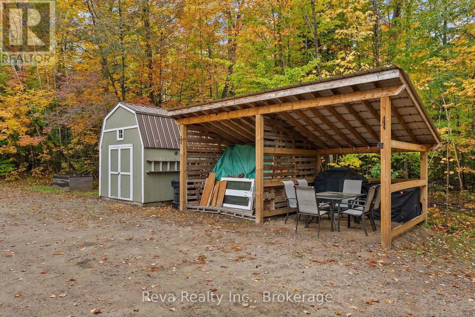 595 OLD DIAMOND LAKE ROAD