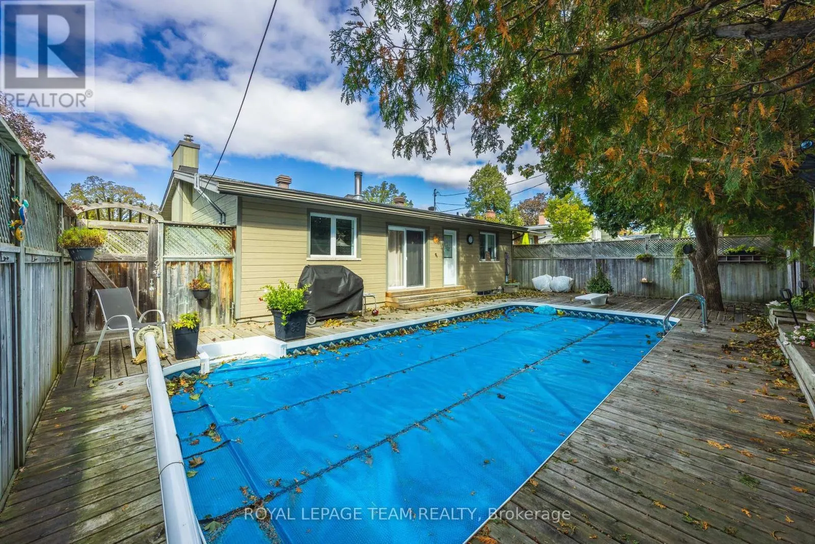 2128 BENJAMIN AVENUE