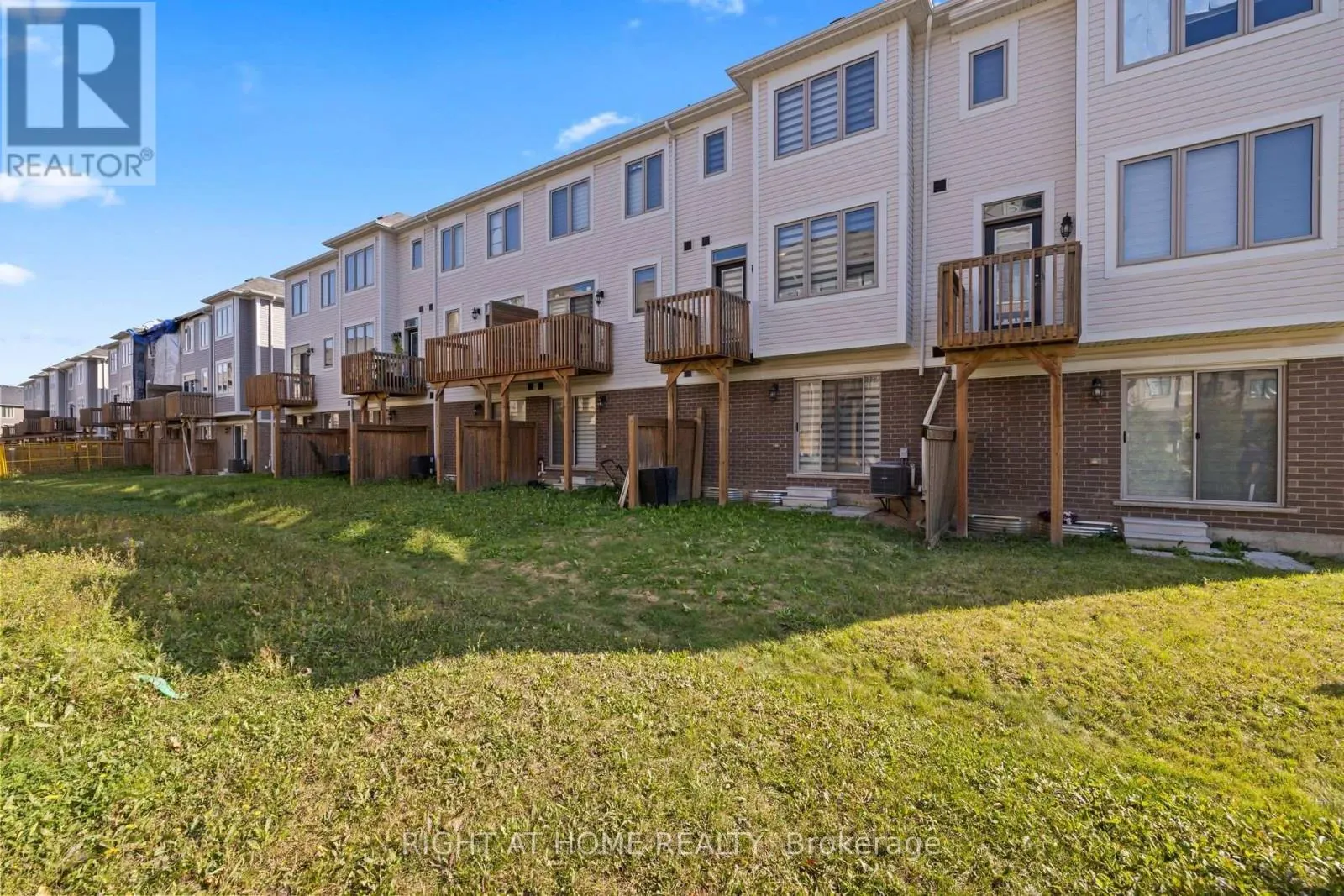 7 RAPIDS LANE