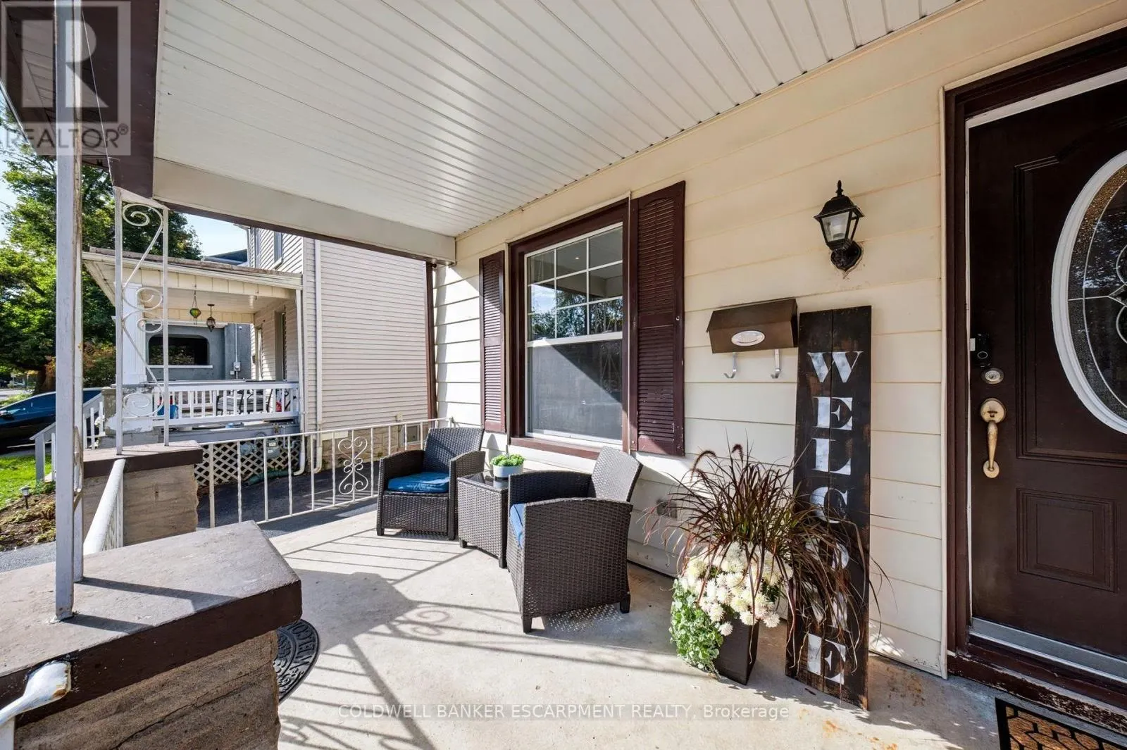 18 LOWREY AVENUE N