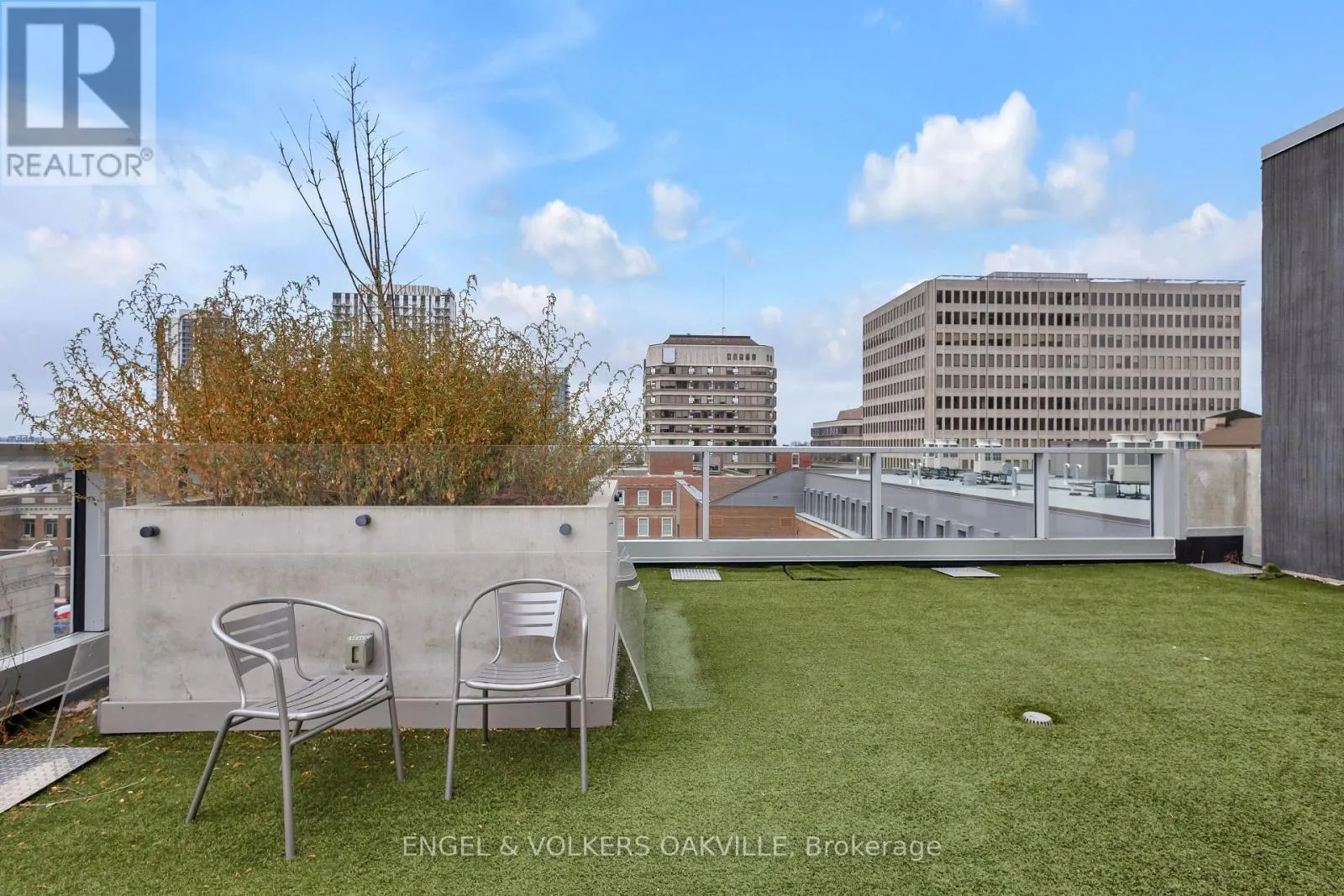 3912 - 60 FREDERICK STREET