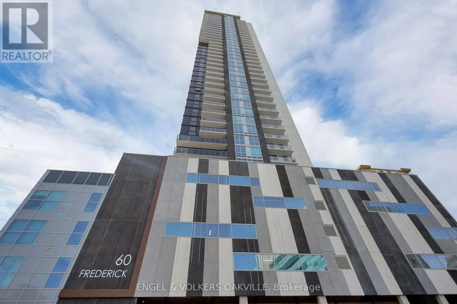 3912 - 60 FREDERICK STREET
