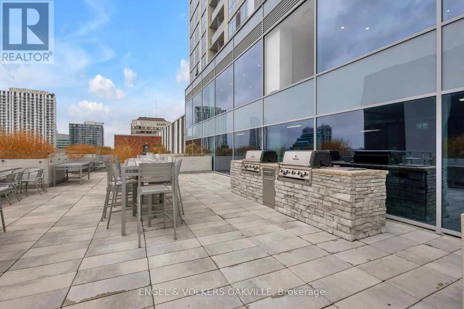 3912 - 60 FREDERICK STREET