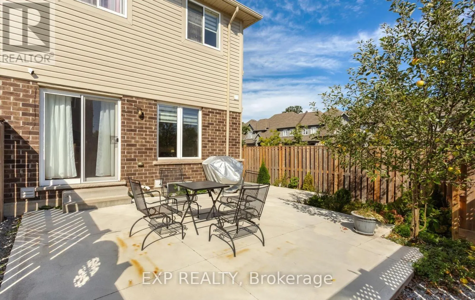 10 - 47 MADONNA DRIVE