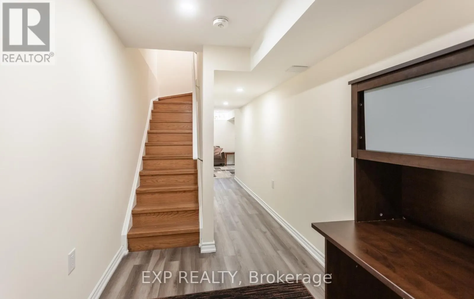 10 - 47 MADONNA DRIVE