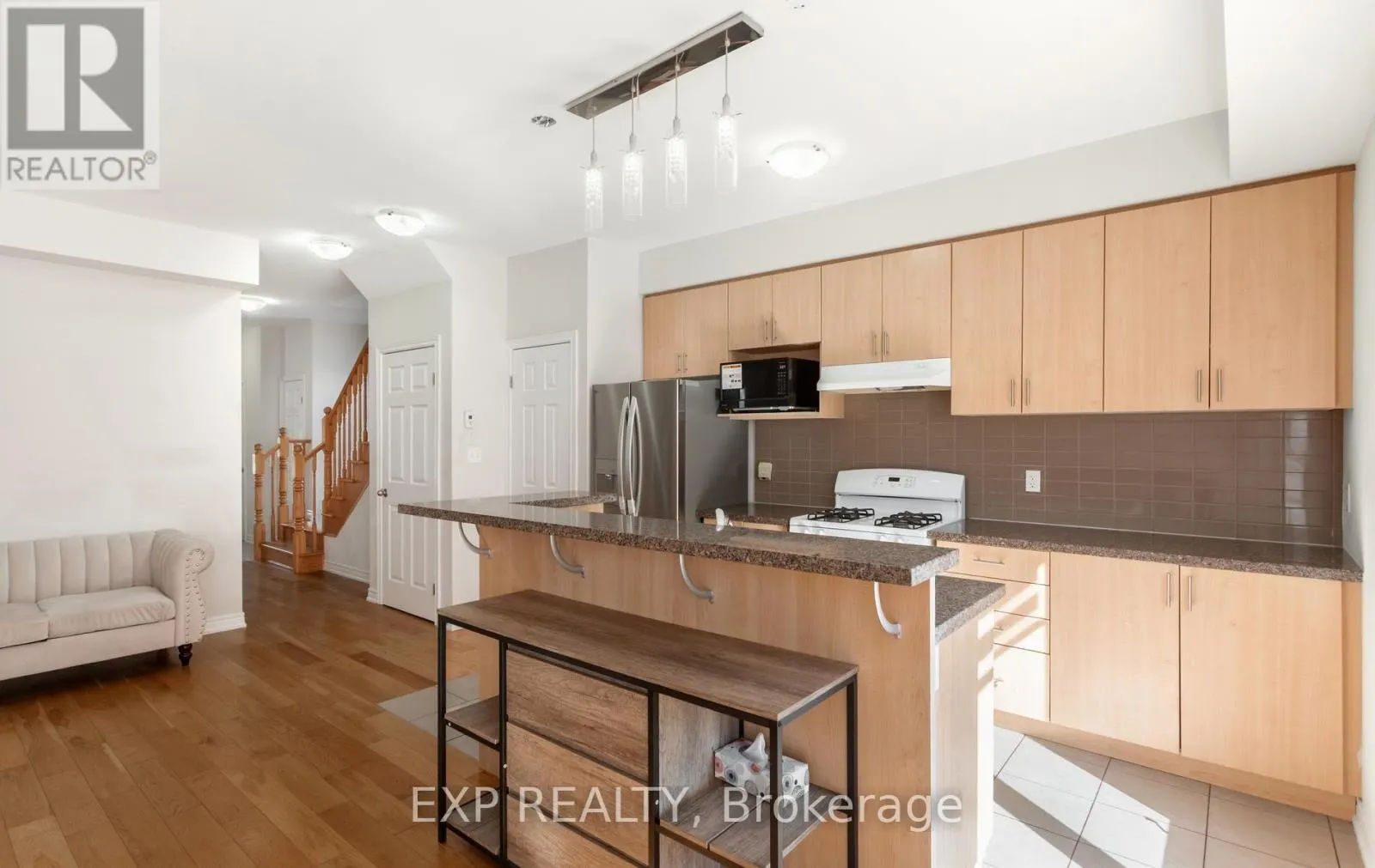 10 - 47 MADONNA DRIVE