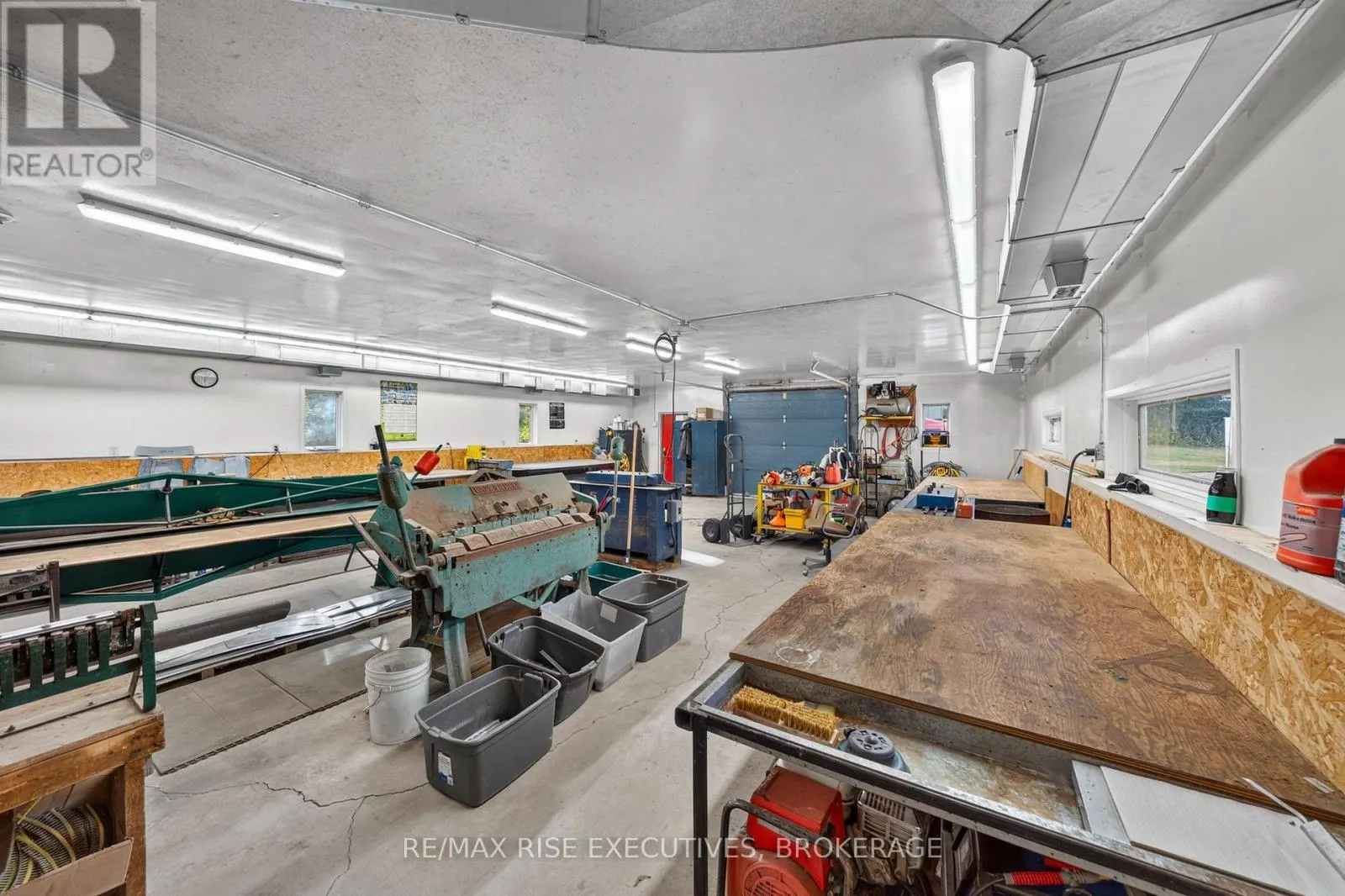 2345 LEEMAN ROAD