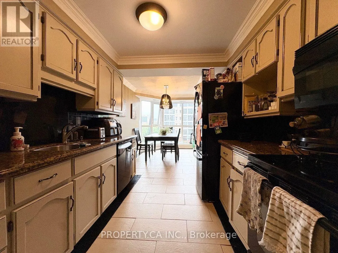 4A - 67 CAROLINE STREET S