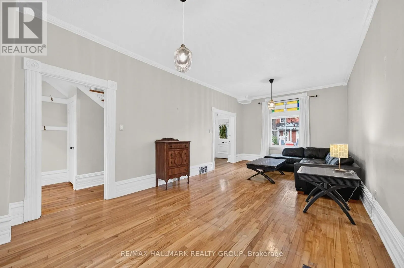 182 PRETORIA AVENUE