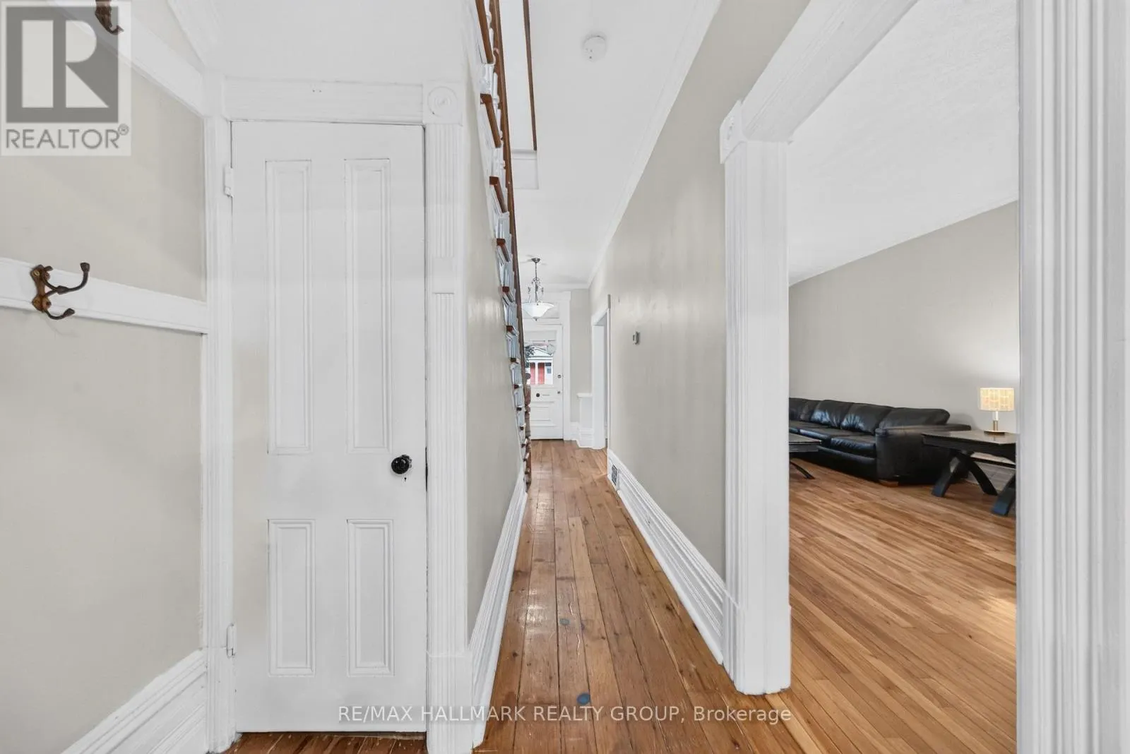 182 PRETORIA AVENUE
