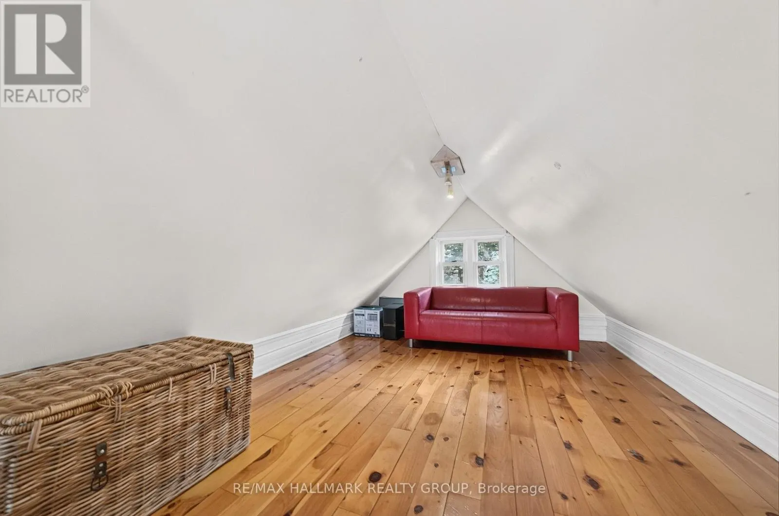 182 PRETORIA AVENUE