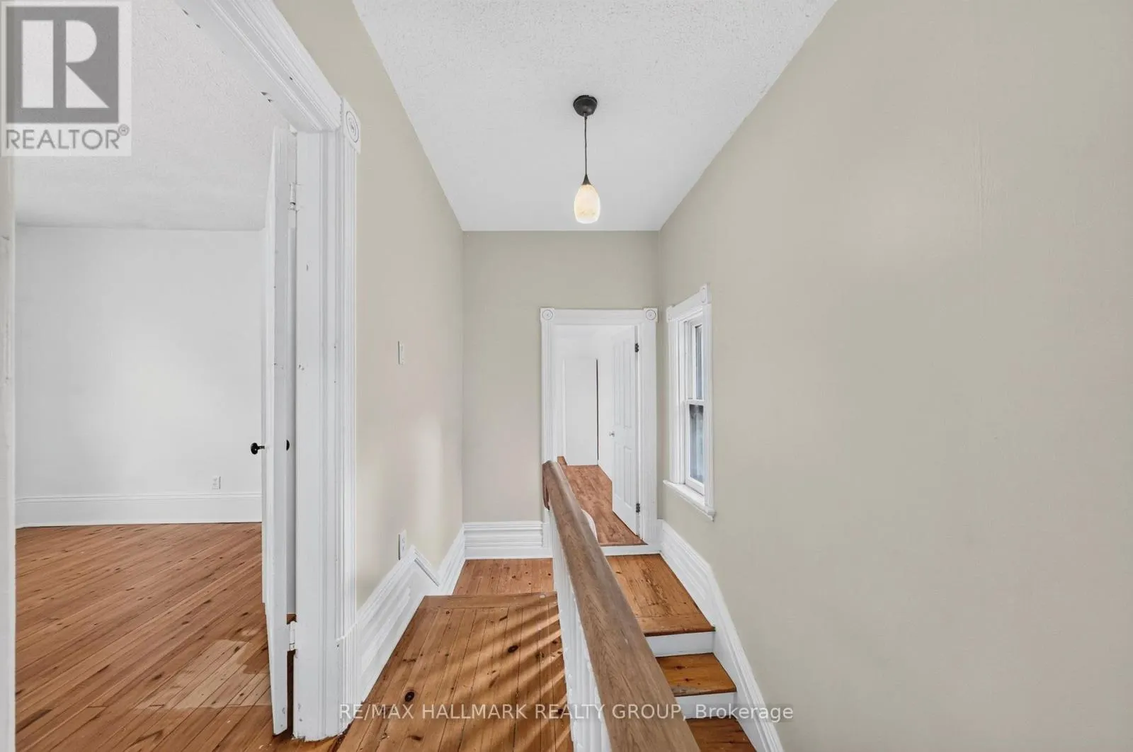 182 PRETORIA AVENUE