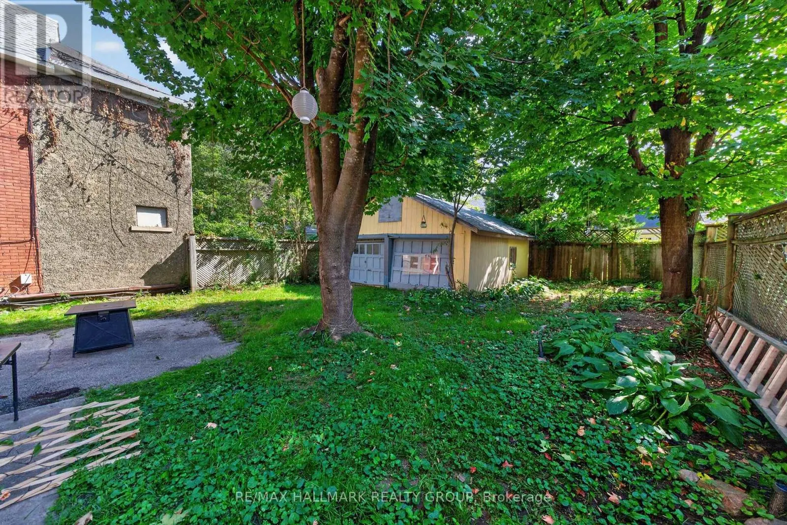 182 PRETORIA AVENUE