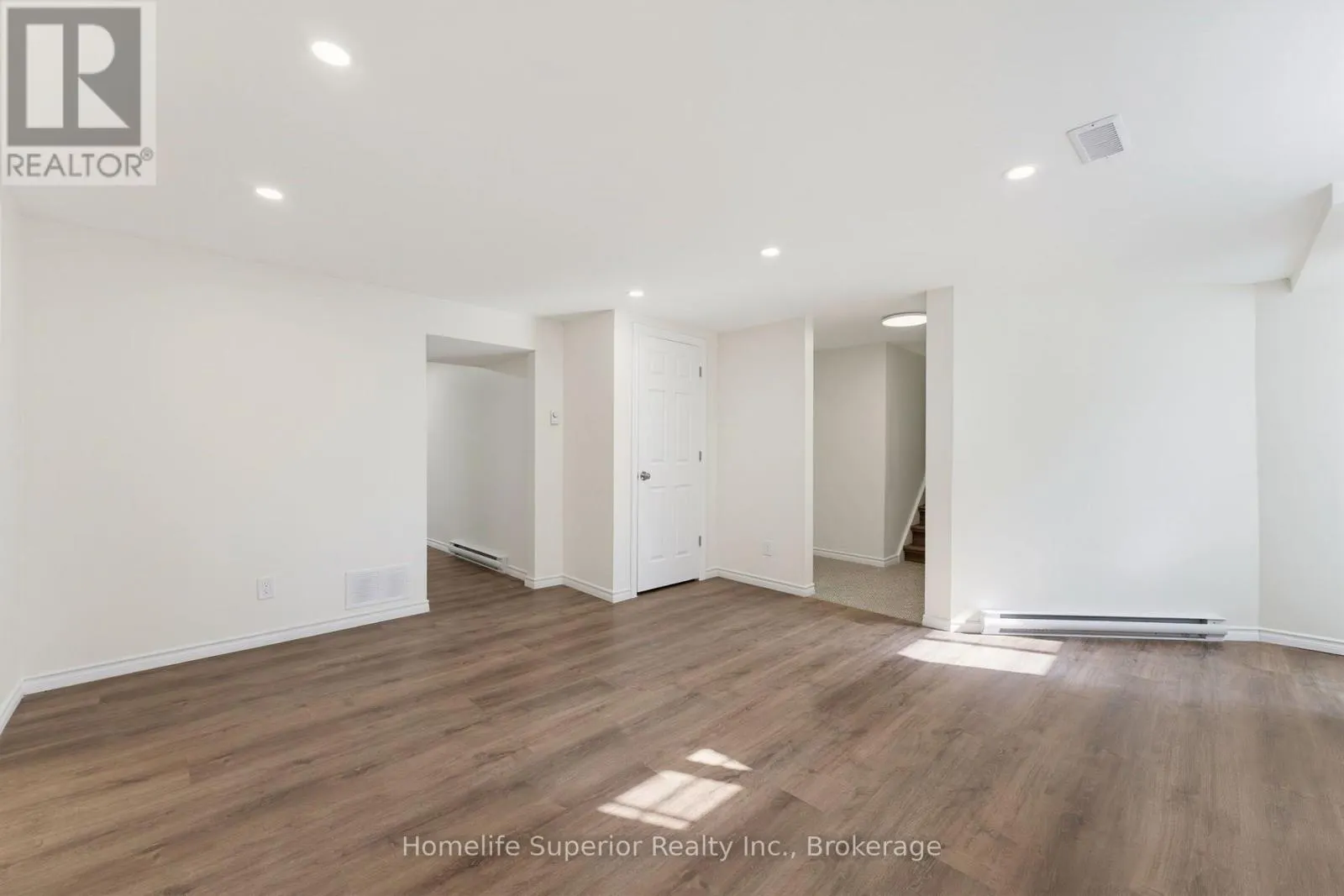 41 WILTSHIRE DRIVE N