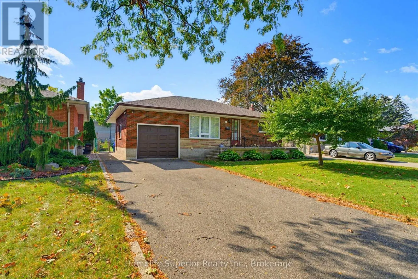 41 WILTSHIRE DRIVE N