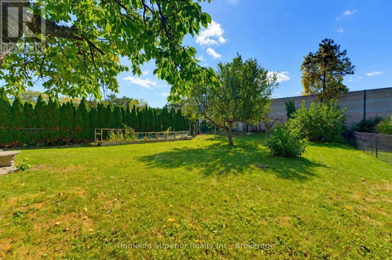 41 WILTSHIRE DRIVE N