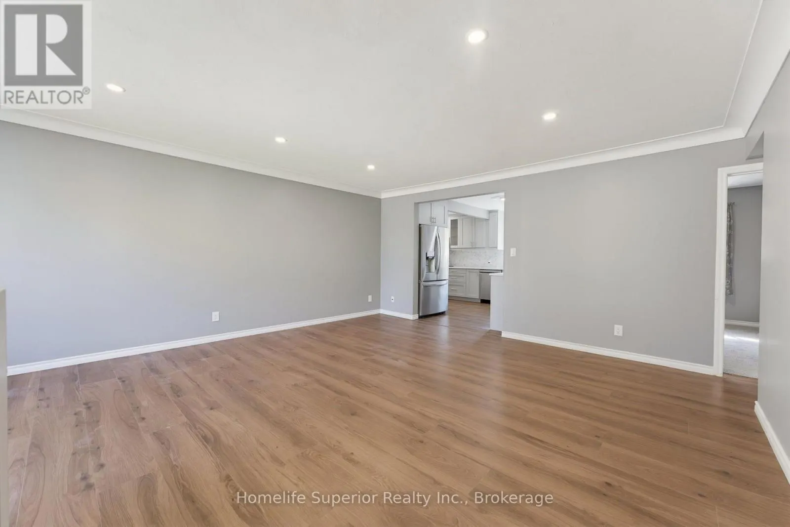 41 WILTSHIRE DRIVE N
