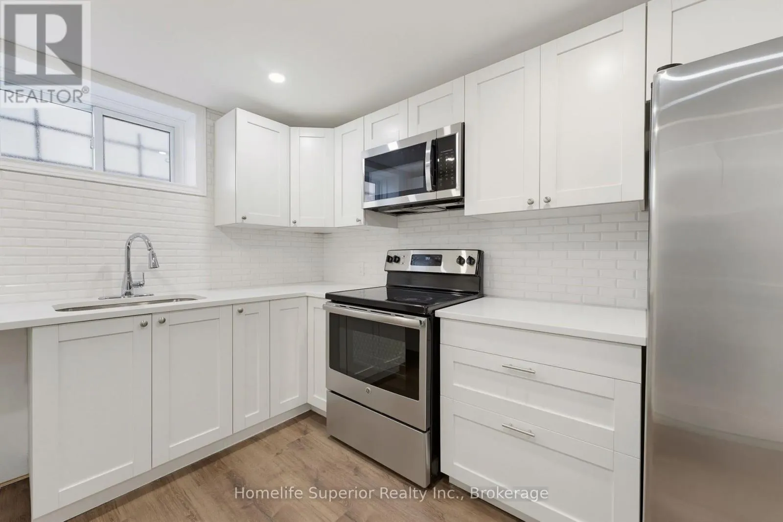 41 WILTSHIRE DRIVE N