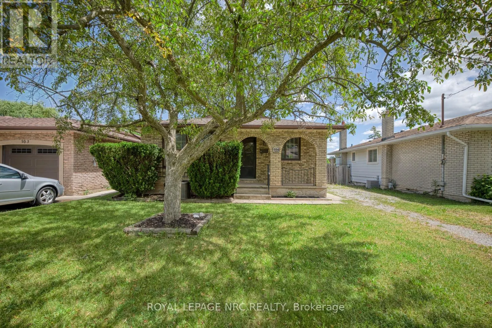 105 HILLVIEW ROAD