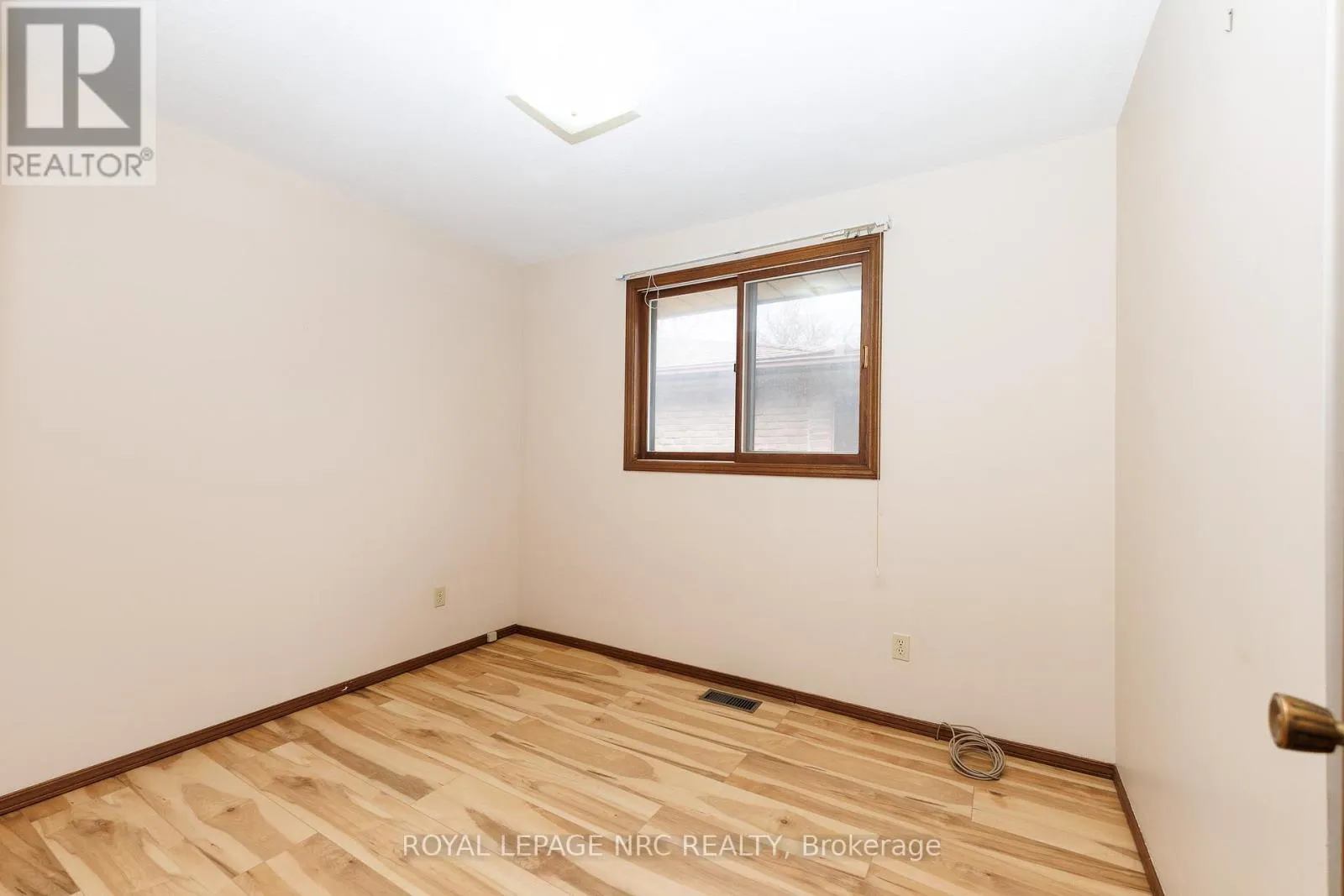 105 HILLVIEW ROAD