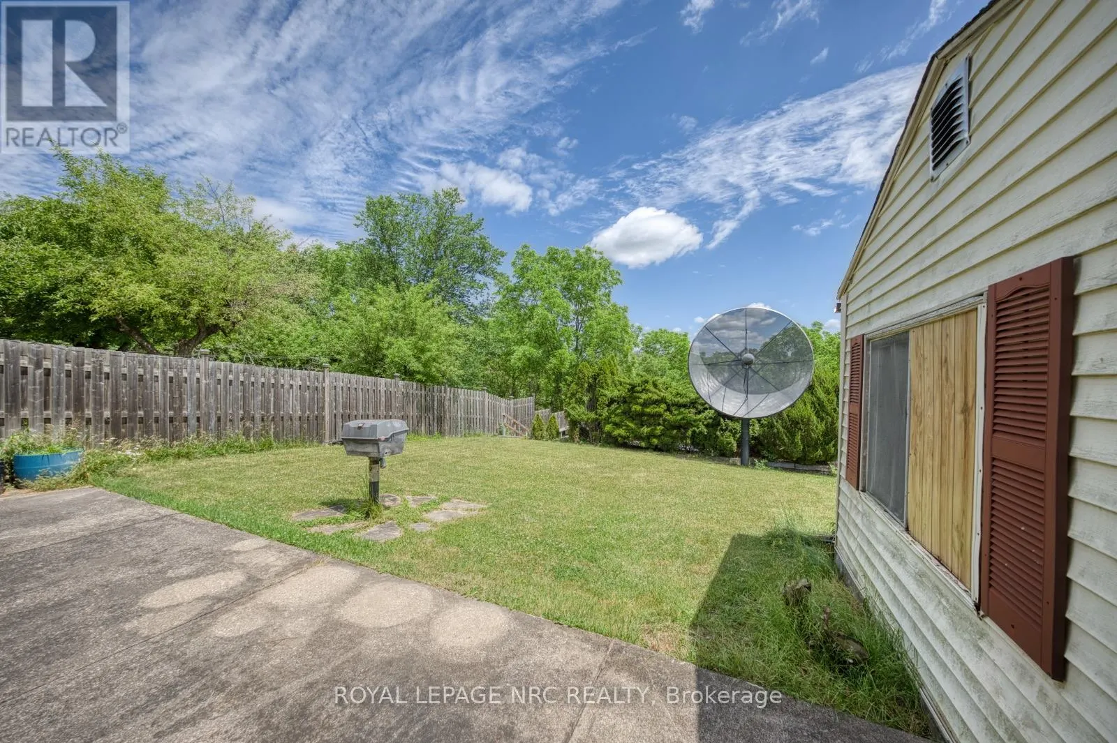 105 HILLVIEW ROAD