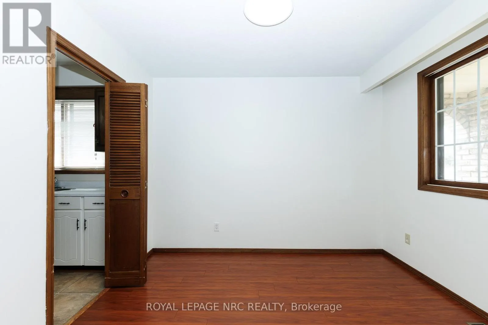 105 HILLVIEW ROAD