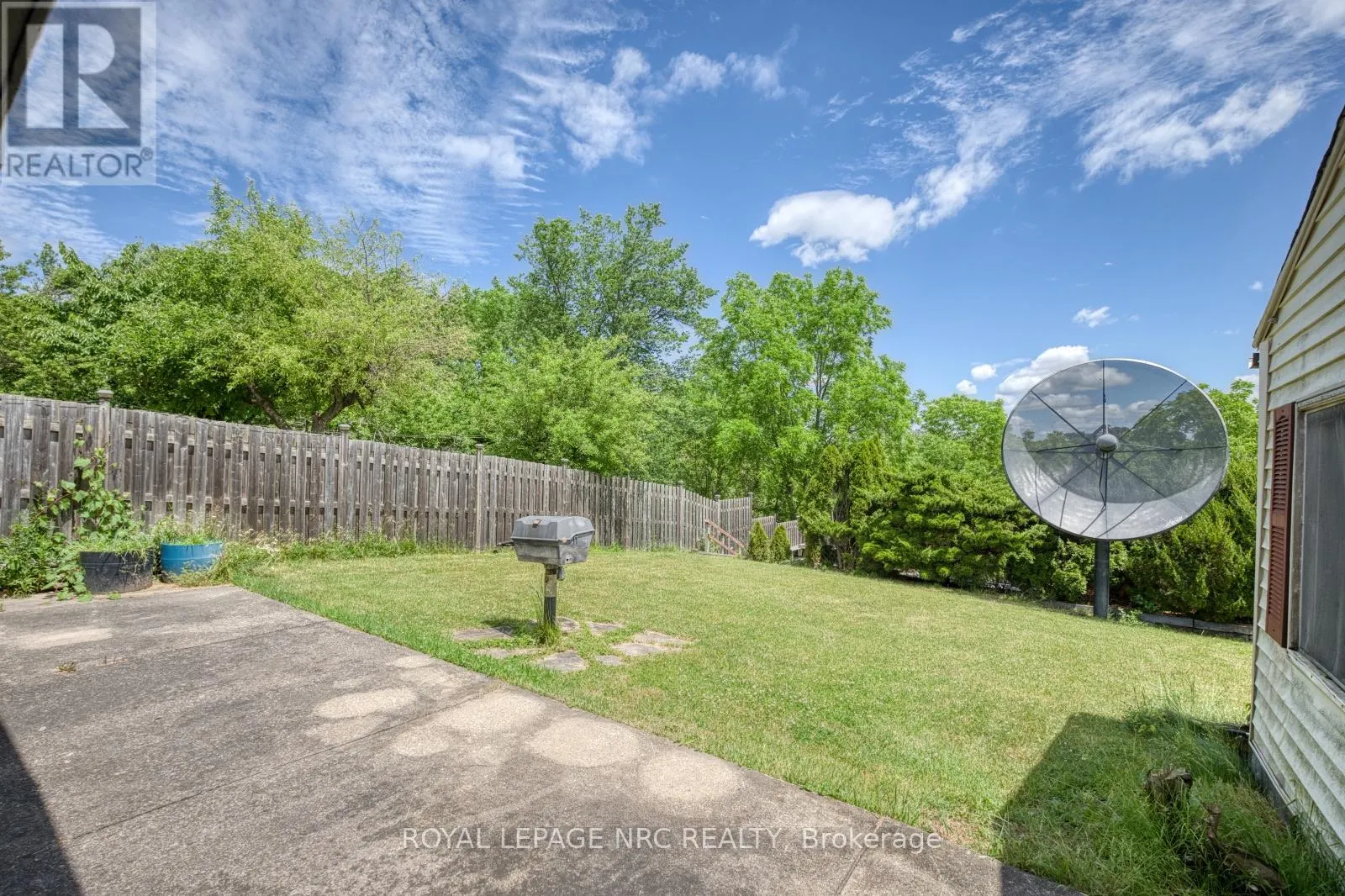 105 HILLVIEW ROAD