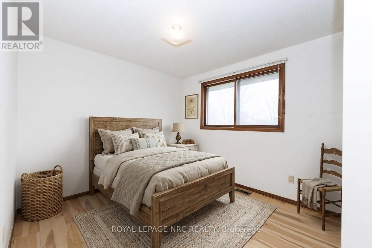105 HILLVIEW ROAD