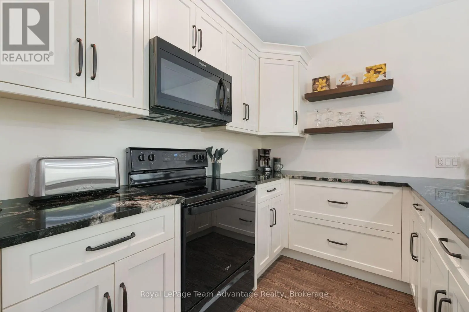 303 - 11B SALT DOCK ROAD #303
