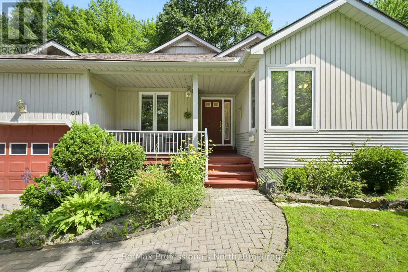 60 PINERIDGE GATE