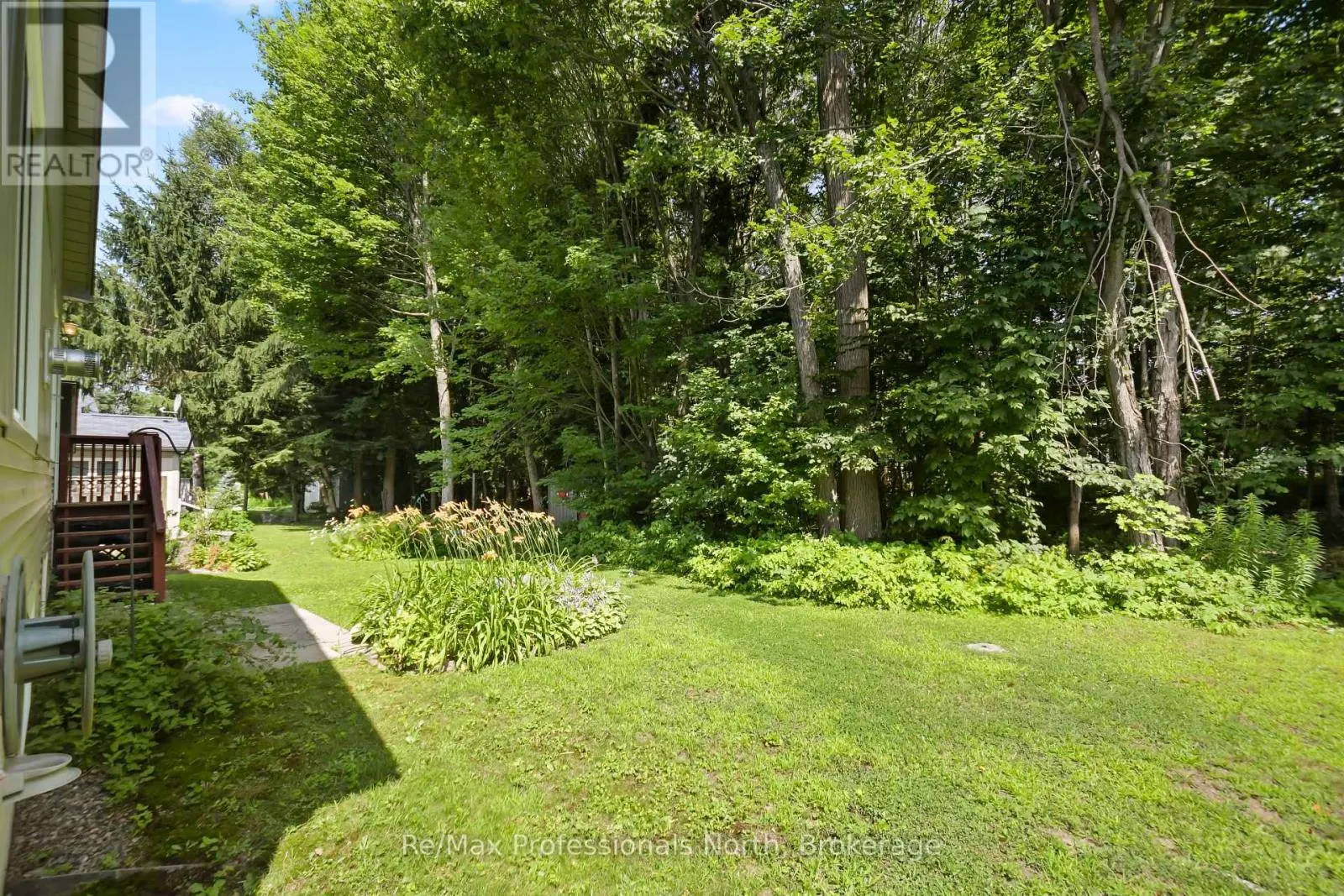 60 PINERIDGE GATE