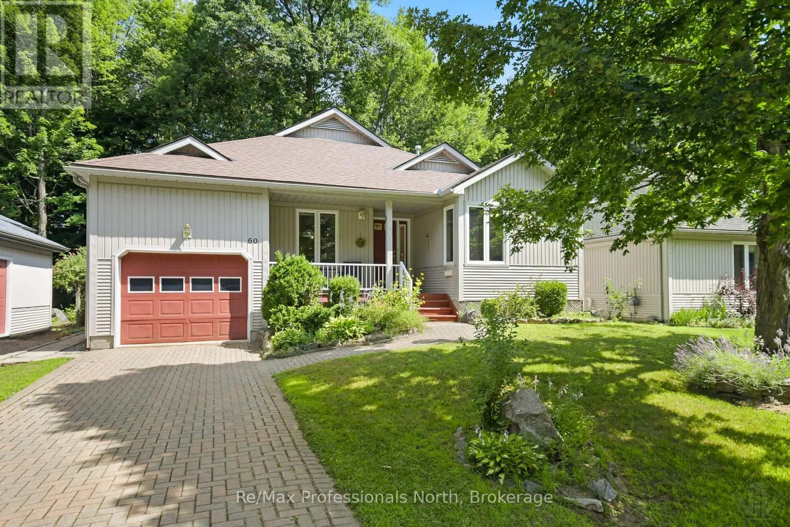 60 PINERIDGE GATE