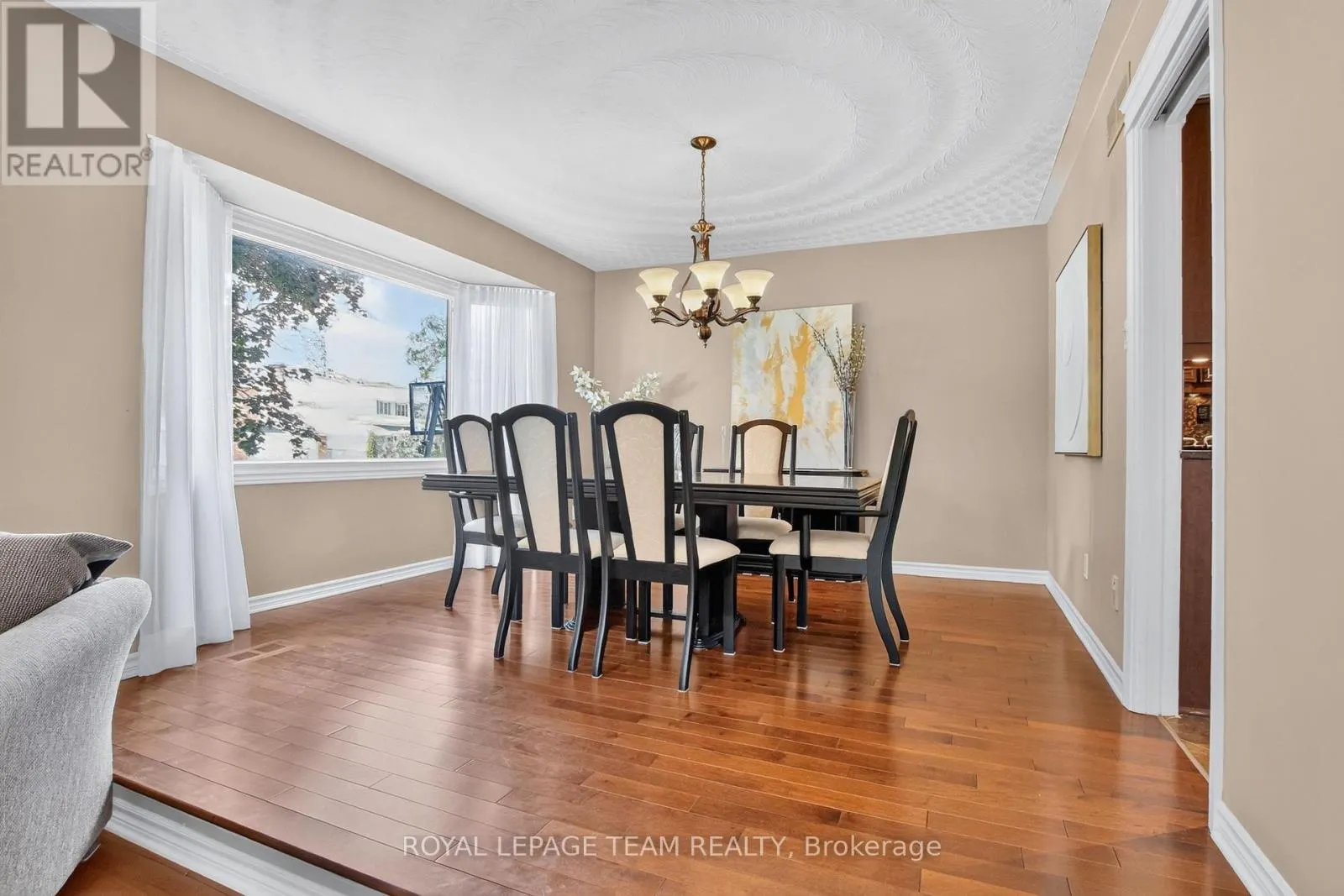 61 AMBERWOOD CRESCENT
