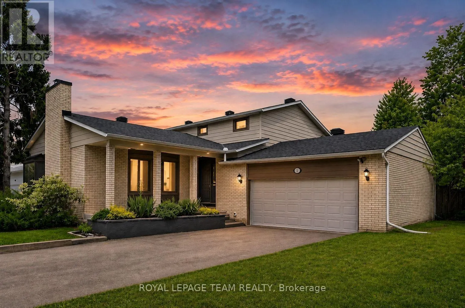 61 AMBERWOOD CRESCENT