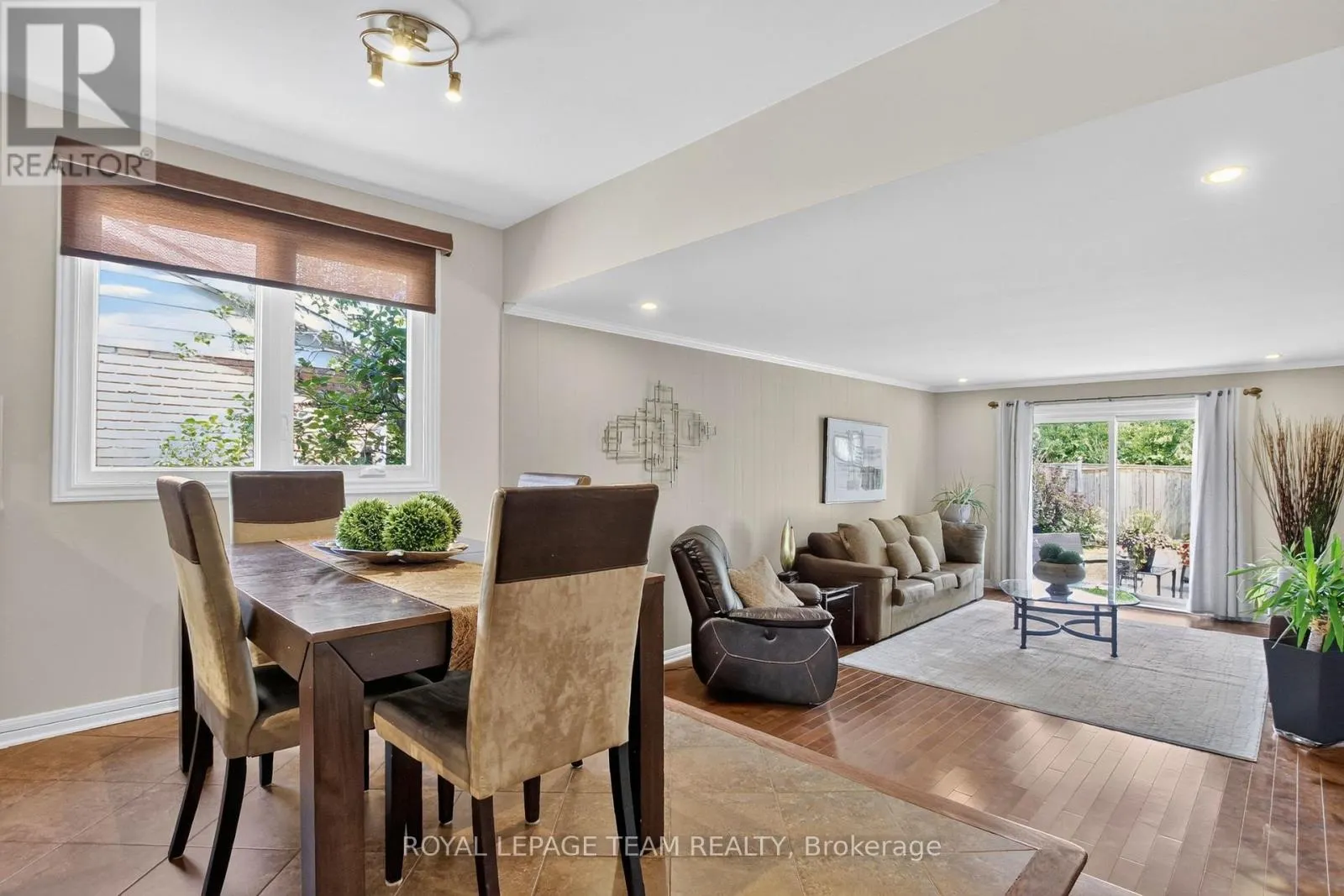 61 AMBERWOOD CRESCENT