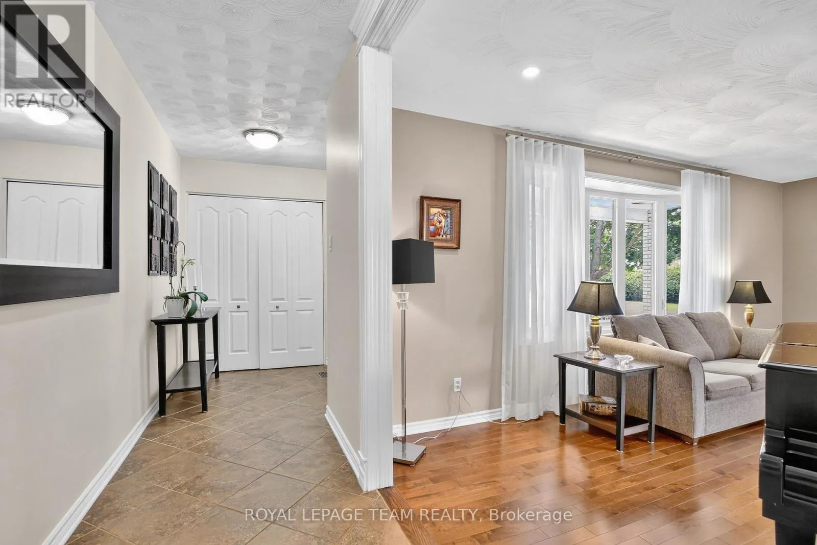61 AMBERWOOD CRESCENT