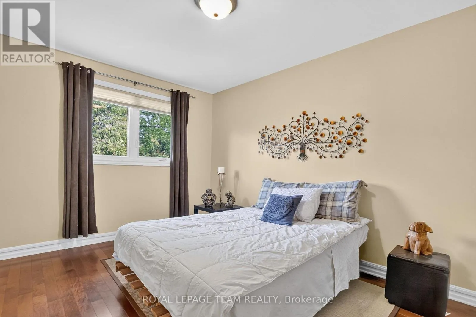 61 AMBERWOOD CRESCENT