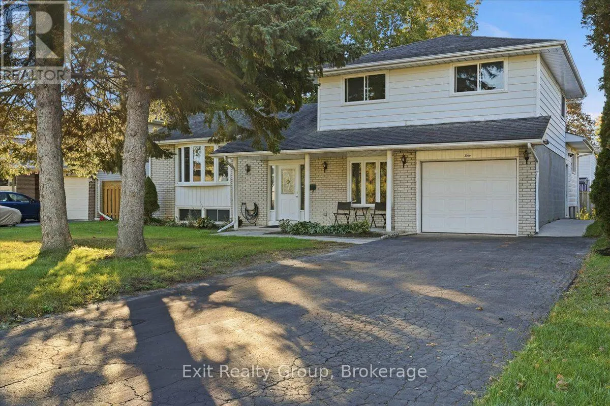 5 FLINT DRIVE
