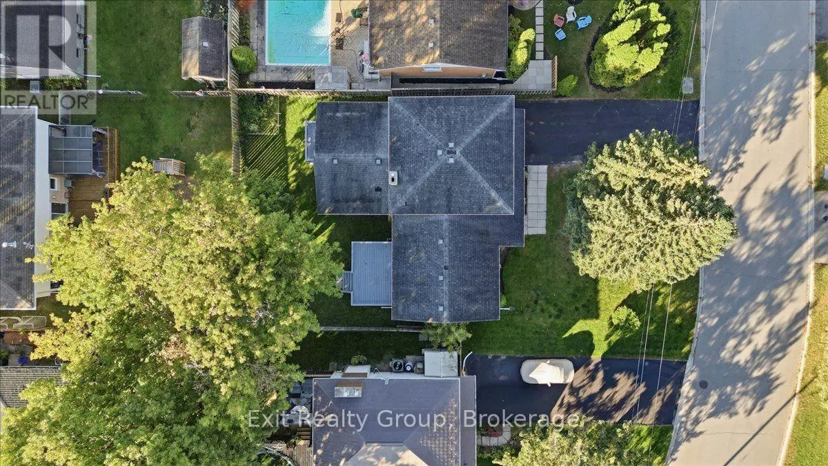 5 FLINT DRIVE
