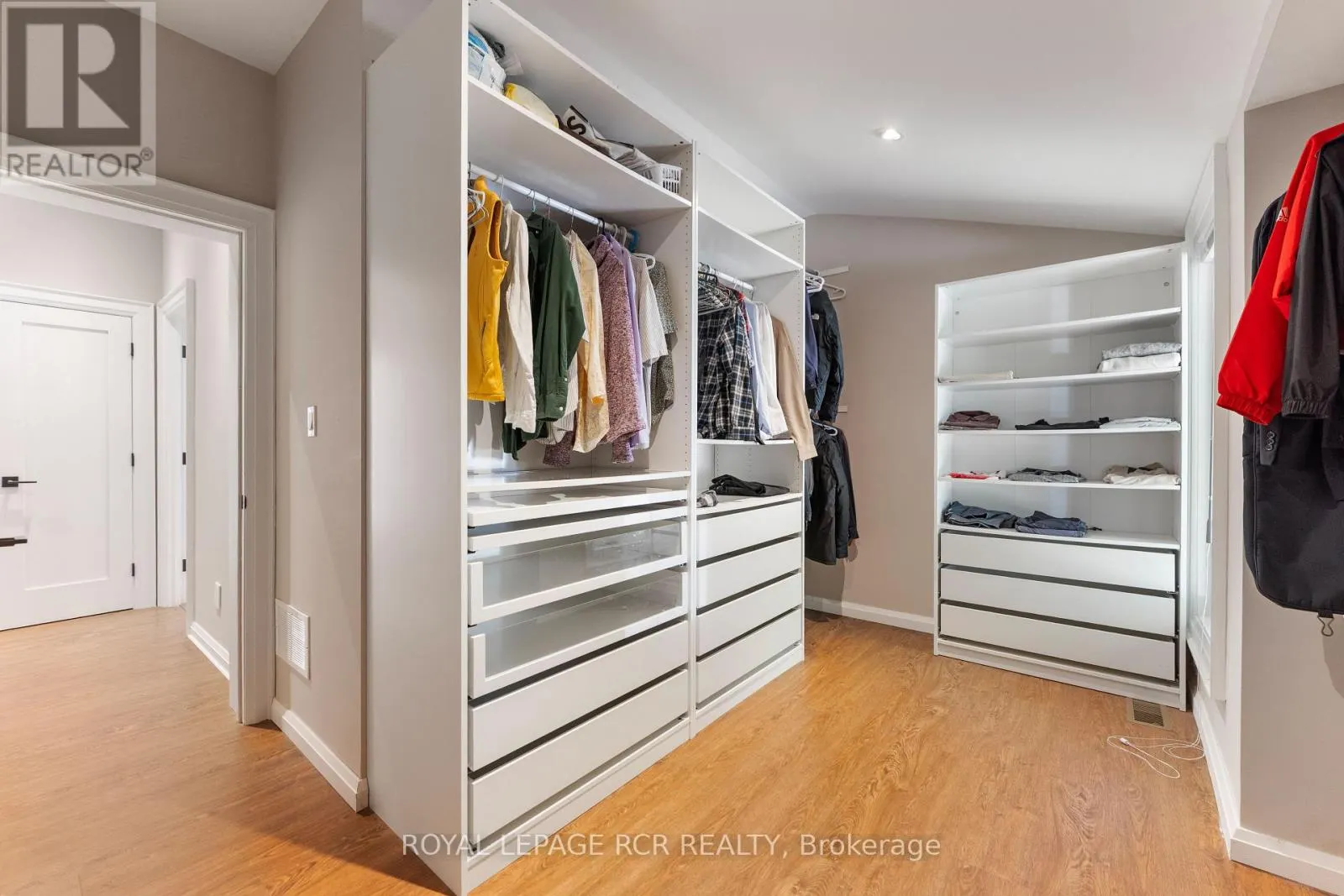 9121 ERIN-GARAFRAXA TOWNLINE