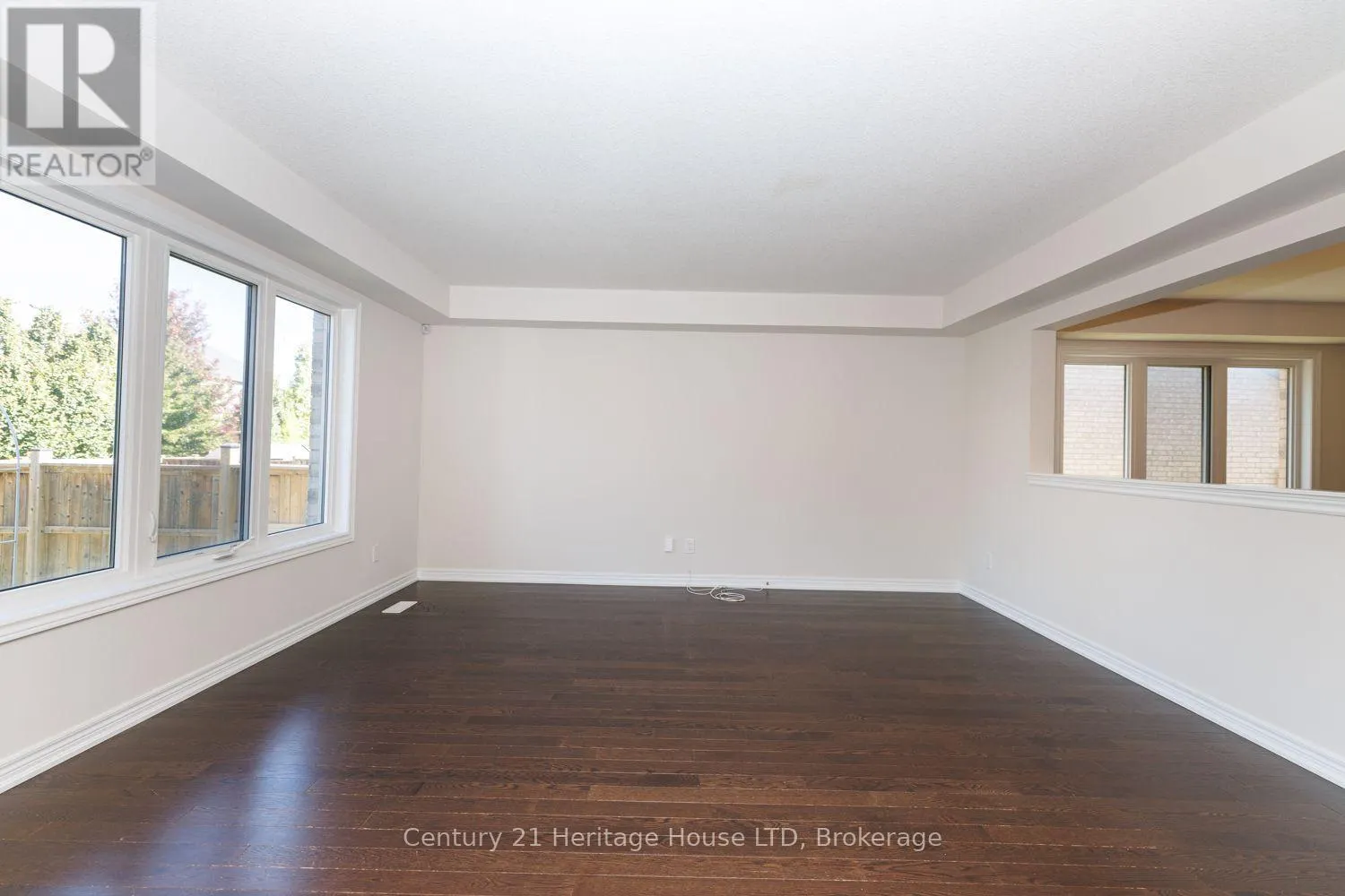 11 PHILMORI CRESCENT