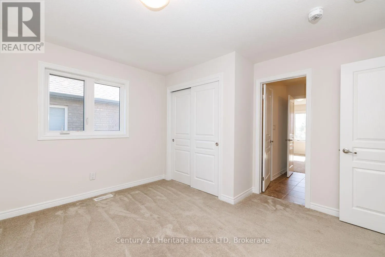 11 PHILMORI CRESCENT