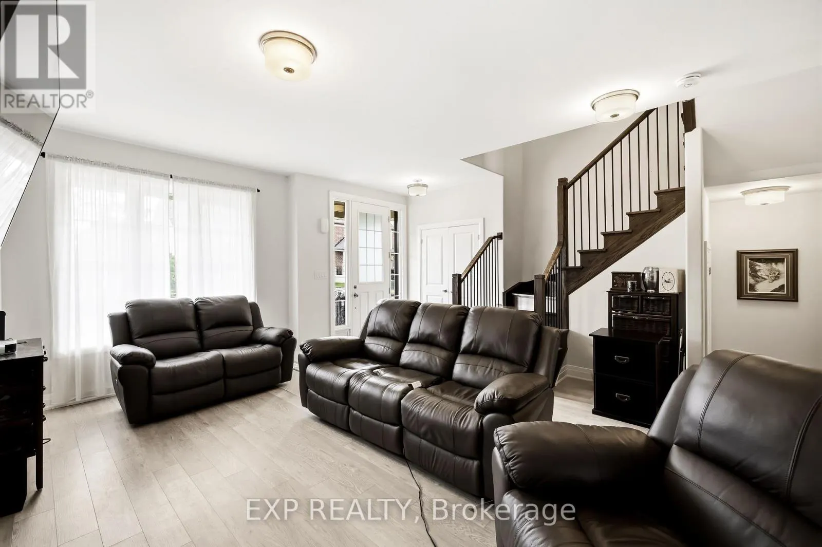 294 NOFTALL GARDENS