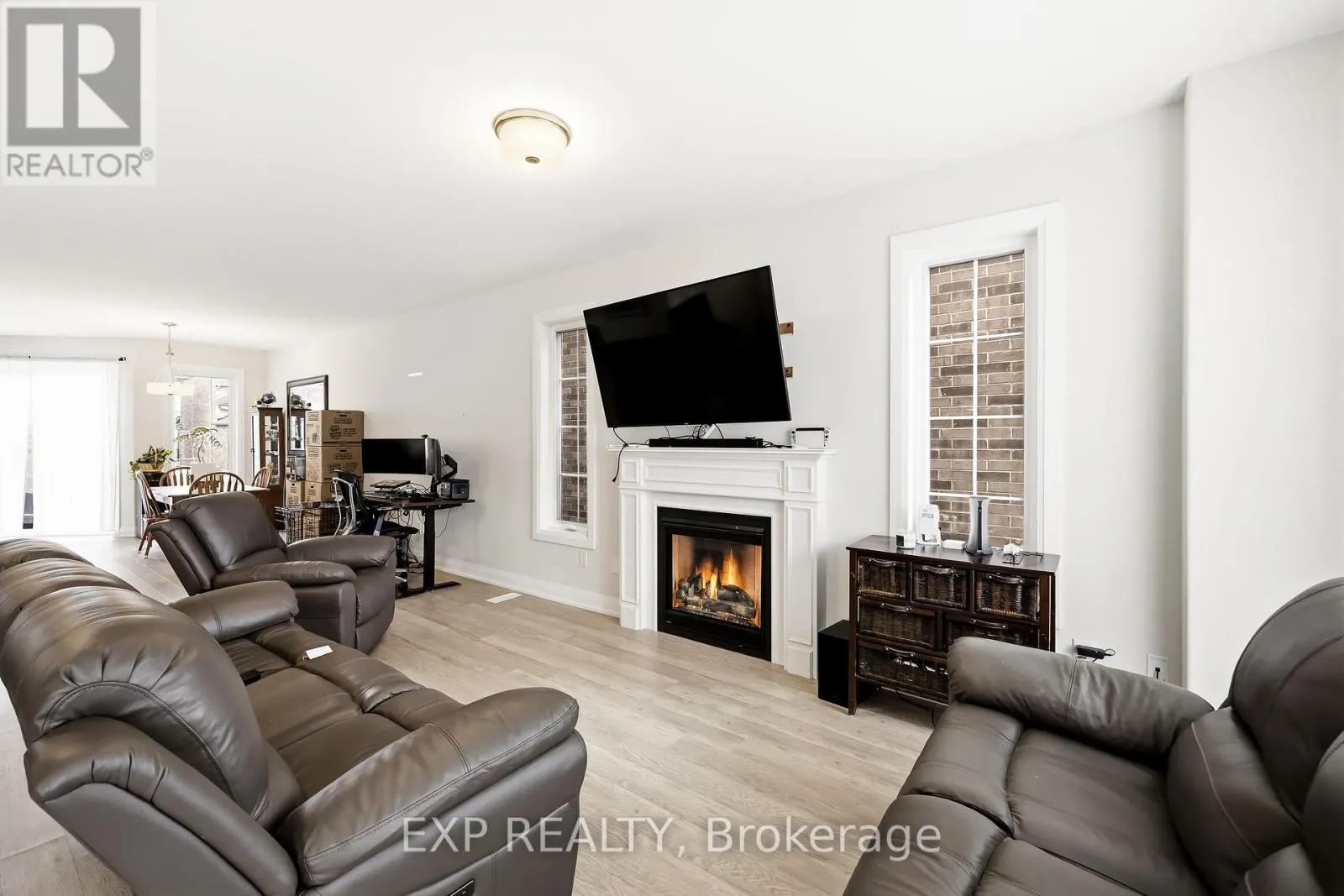 294 NOFTALL GARDENS