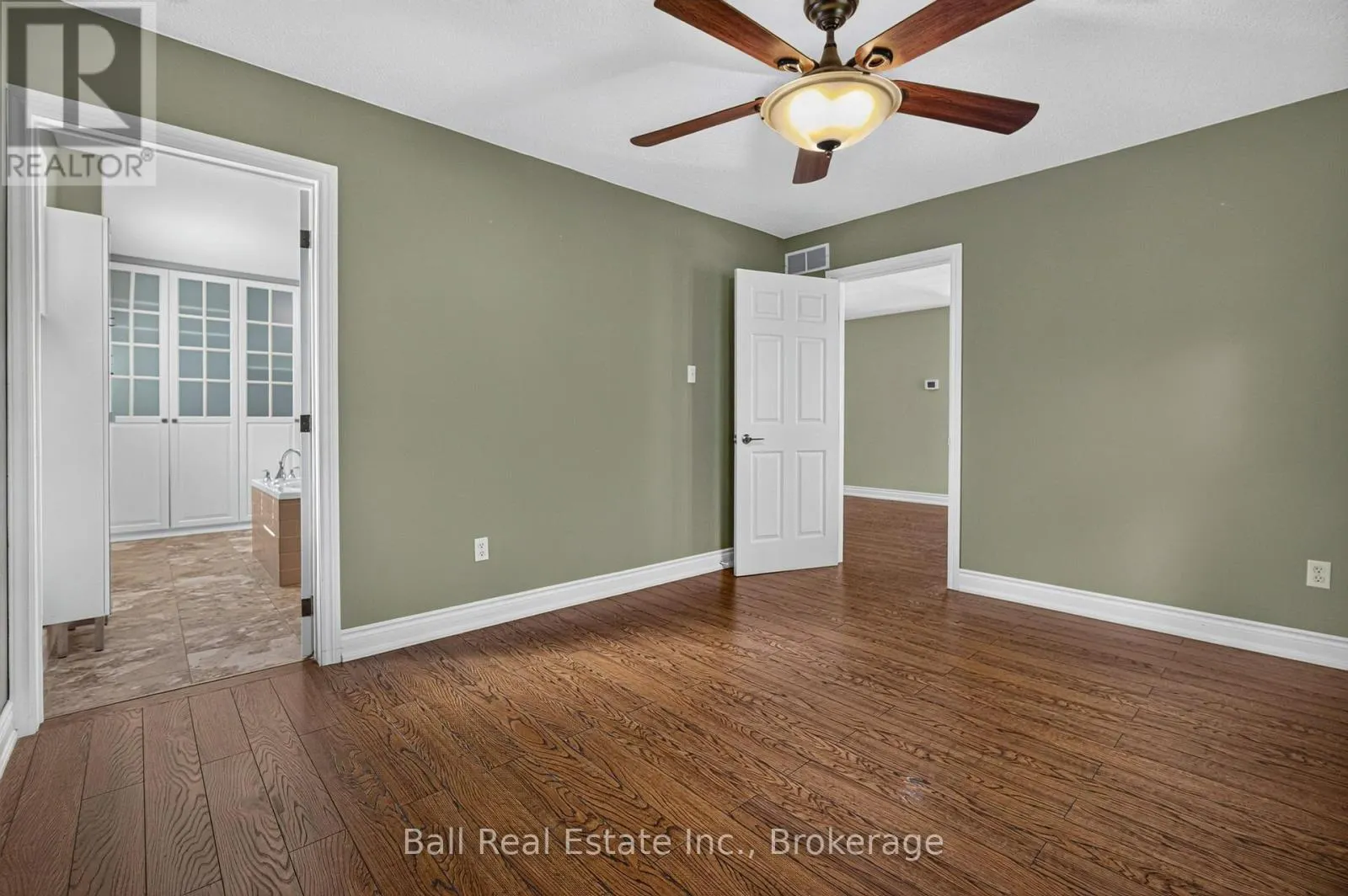 3 ELM COURT