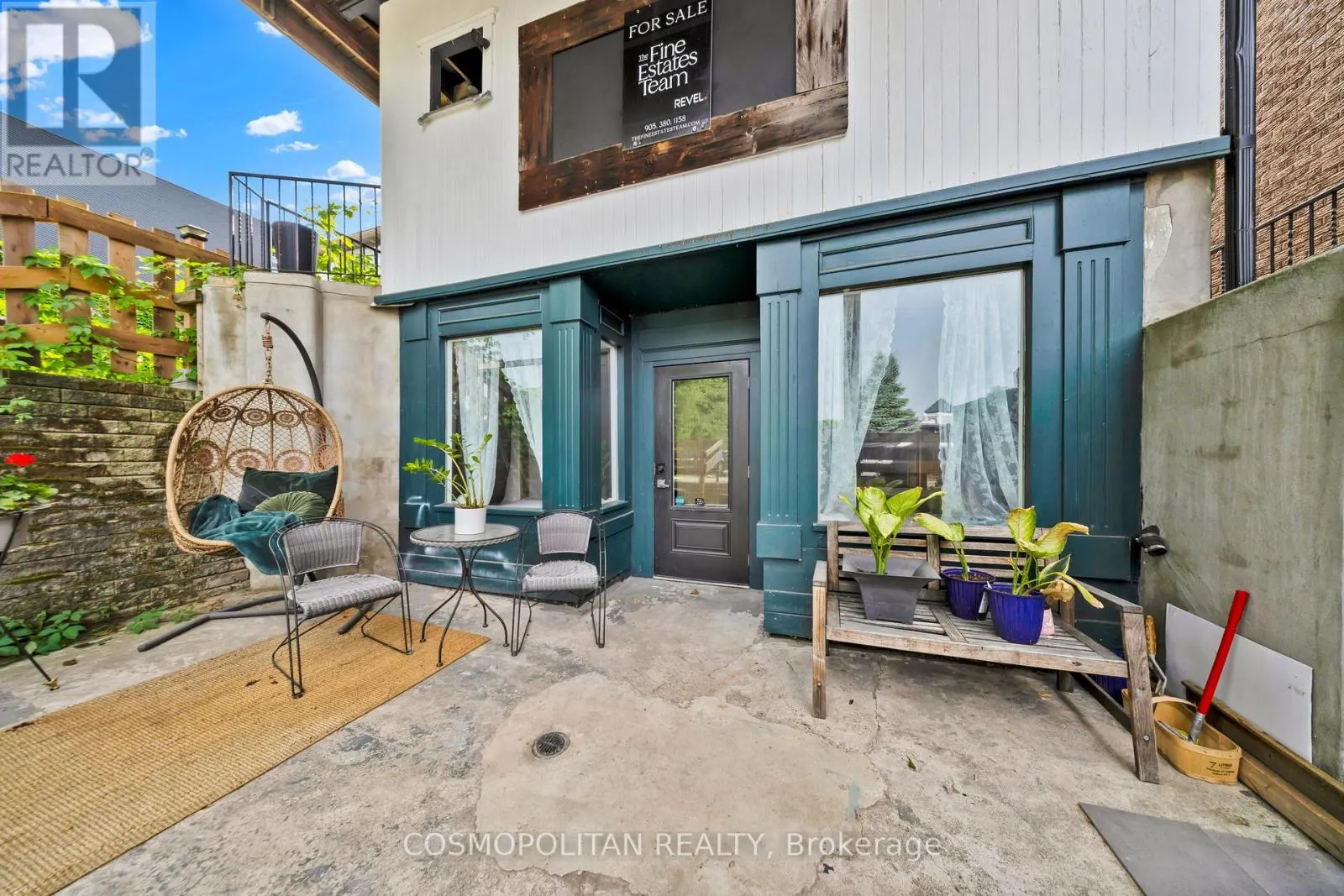 1433 PELHAM STREET