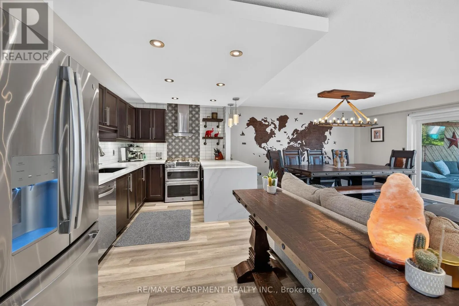 4377 BEVERLEY CRESCENT
